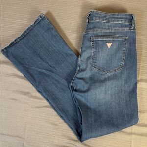 GUESS Mid Rise Bootcut Jeans | Classic Blue Denim | Women’s Size 32
